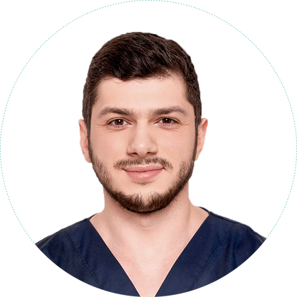 Адамідіс Євгеній Ніколаос - Стоматолог-хірург