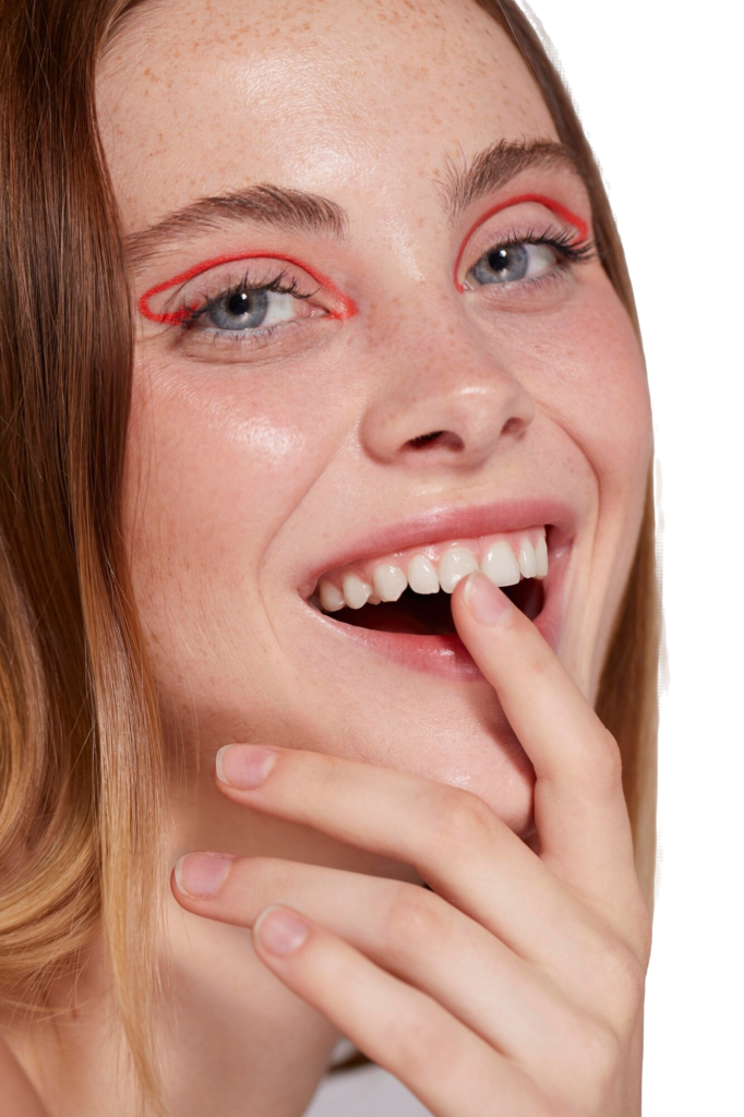 Щель между зубами. Причина и лечение