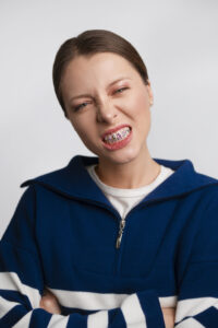 Нарушенный прикус зубов: причины, симптомы и лечение