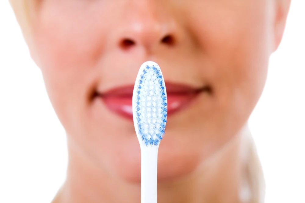 Як зняти біль у яснах?